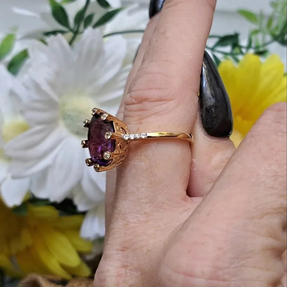 Natural Amethyst Accented By Natural White Zircon Ring. - Picture 7 of 8